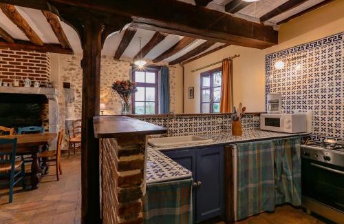 Crucheray House | Maison restaurée avec jardin près de Vendôme, 3 chambres, cheminée, BBQ, internet, animaux acceptés - FR-1-491-367
