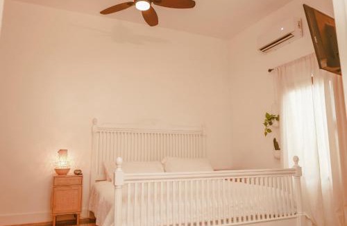 Christiansted Apartment | Maison Rouge - Room 4