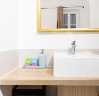 Old Town Apartment | Maison Sibille - Plein centre de Saint-Tropez