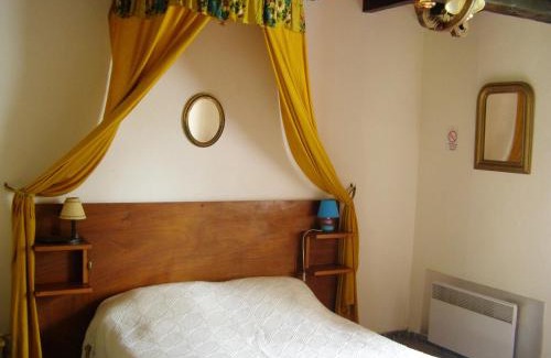 Camarade House | Maison spacieuse à Camarade avec grand jardin pour 15 personnes