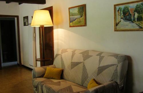 Camarade House | Maison spacieuse à Camarade avec grand jardin pour 15 personnes