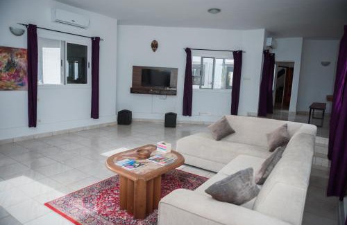 Lome House | Maison Stella Lome