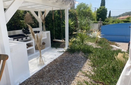 Ensues-la-Redonne House | Maison T3, Avec Piscine Dans un Charmant Village de la Côté Bleue