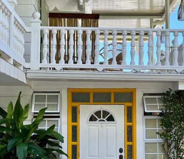 Arue House | Maison Taina