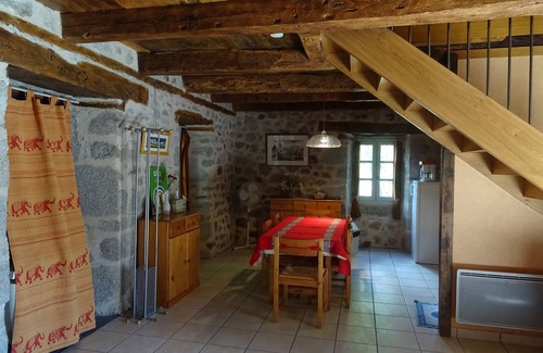 Junhac House | Maison Traditionnelle en Haute Auvergne