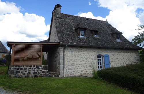 Junhac House | Maison Traditionnelle en Haute Auvergne
