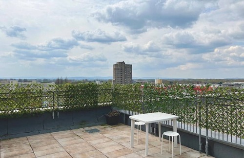 Region Hannover District Apartment | Maisonette Penthouse Laatzen - 5 min to trade fair