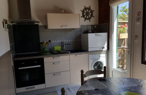 Mimizan-Plage House | MAISONETTE WITH PARKING AND GARDEN 150M FROM THE BEACH