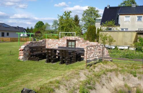 Guhrow House | Maja