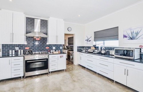 Yzerfontein House | Majestic hill-top 5-star awarded boutique Penthouse.
