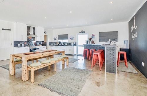 Yzerfontein House | Majestic hill-top 5-star awarded boutique Penthouse.