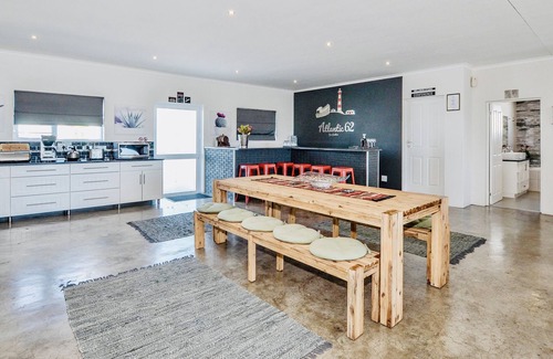 Yzerfontein House | Majestic hill-top 5-star awarded boutique Penthouse.
