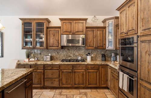 Ogden House | Majestic Home W/Incredible Views + Hot Tub