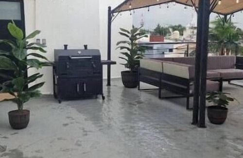 Zapopan House | MAJESTIC HOUSE EXPO 35 PEOPLE