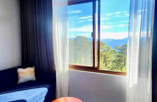 Baguio House | Majestic Mountain Views at Forest Lodge Hotel, Camp John Hay - private unit