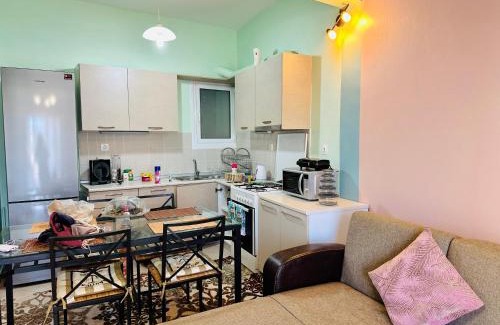 Nikaia-Agios Ioannis Rentis Apartment | Majestic Swan Apartment