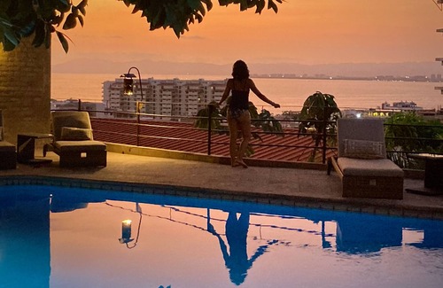Alta Vista Villa | Majestic Tuscan Villa/Over ROMANTIC ZONE/Walk To Beach/Private w/Views/