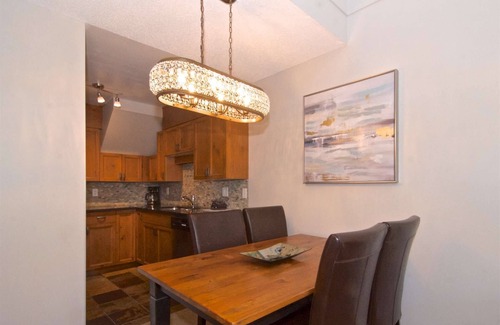 Blackcomb Condo | Major rate reduction due to ongoing common area construction - New Central AC, and renovated unit