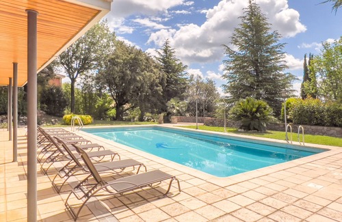 Banyoles Villa | Majordoms - Sports Villa Banyoles