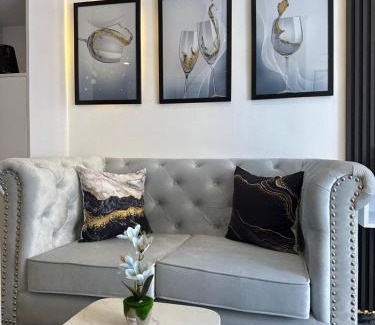 Downtown Apartment | MAKATI Isabela Luxury