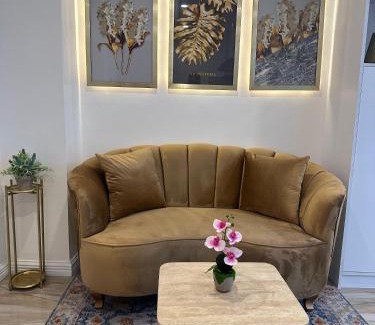 Downtown Apartment | MAKATI Isabela Luxury