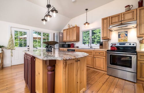 Brookfield House | Make lifelong memories at this New England Quintessential Country Getaway