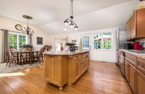 Brookfield House | Make lifelong memories at this New England Quintessential Country Getaway