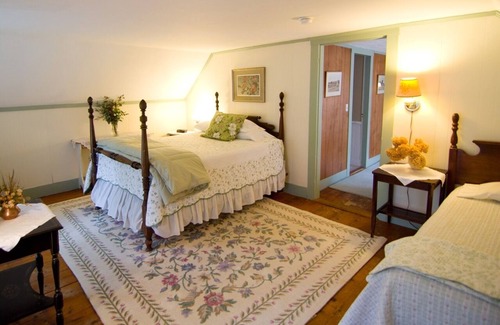 Campton Bed & Breakfast | Make us your Base Camp in the Whites!