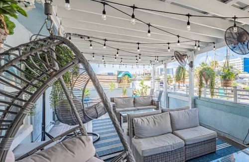 Clearwater Beach House | Make Waves in Clearwater Beach