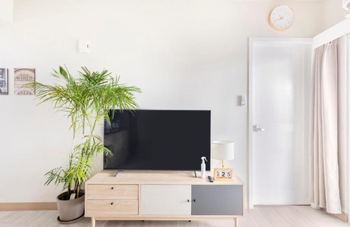 Bagumbayan Apartment | Make Yourself Feel at Home in 2BR I Free Parking