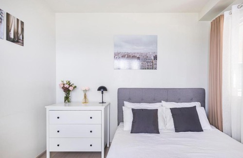 Bagumbayan Apartment | Make Yourself Feel at Home in 2BR I Free Parking