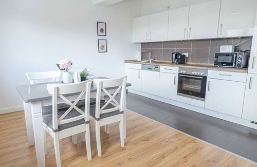 Barmbek-Sued Apartment | MAKRO Apartment (2 bedrooms) - Dehnhaide Apartments