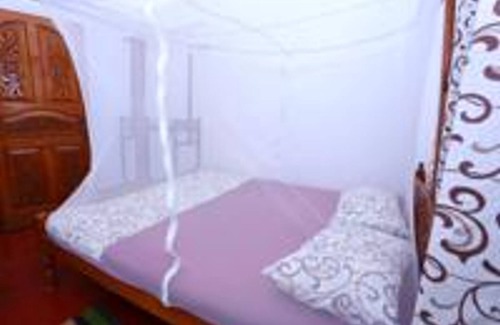 Manmunai North Bed & Breakfast | Mala's Home Stay