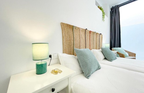 Pedregalejo Playa House | MalagadeVacaciones - Agua Marina