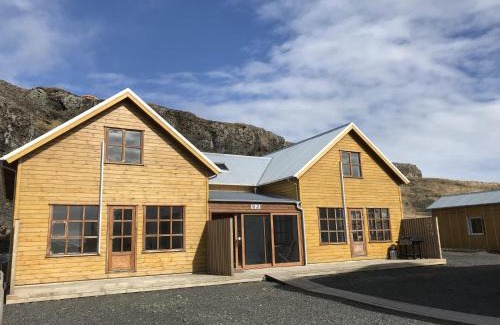 Drangsnes House | Malarhorn Accommodations
