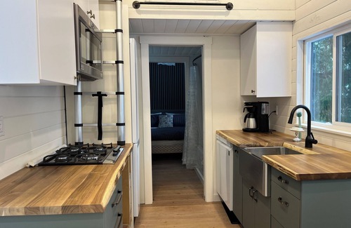 Powell River Cottage | Malaspina Strait Tiny Home