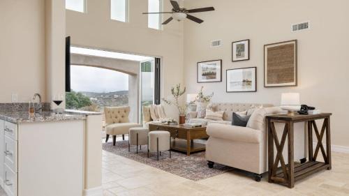 Temecula House | Malbec by AvantStay Incredible Estate w Panoramic Views Bocce Ball Court