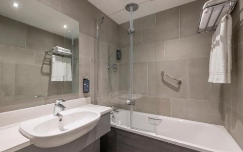 Aldergrove Hotel | Maldron Hotel Belfast International Airport