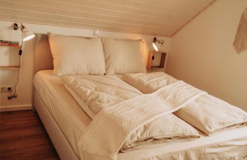 Nordhorn House | Malerisch am See mit Kamin, Sauna & Whirlpool
