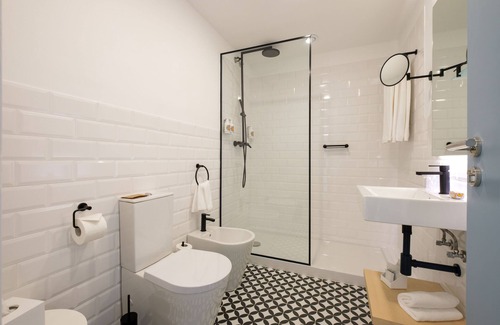 Figueira da Foz Hotel | Malibu Foz Hotel - La Maison Younan