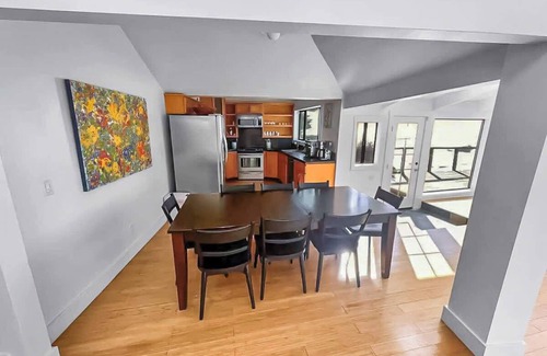 Sereno del Mar House | Malibu of the North Oceanfront w 3 Suites