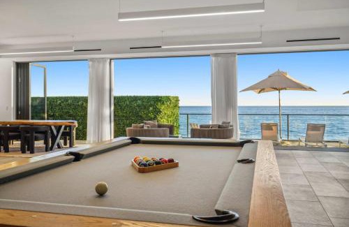 Eastern Malibu Apartment | Malibu Sand Carbon Beach Suites