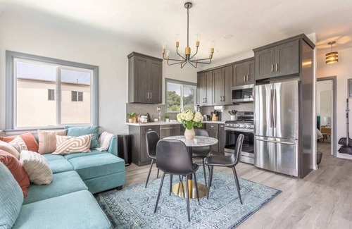 El Porto Apartment | Malibu Vista Oceanview 1BR in Manhattan Beach