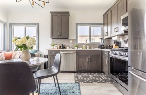 El Porto Apartment | Malibu Vista Oceanview 1BR in Manhattan Beach