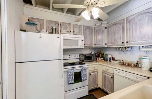 Selbyville House | Mallard Lakes townhouse w/community pool, tennis & basketball court