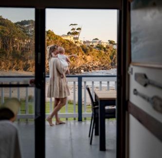 Malua Bay House | Malua Bay Beachfront - Pet and EV Friendly