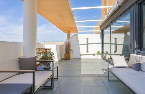 La Malva-rosa Apartment | Malvarrosa Attic- Beach, BIG Terrace and good WIFI