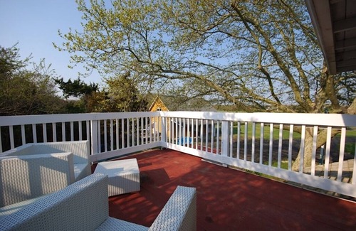 West Cape May Apartment | Malvasia Cottage at Willow Creek Vineyard Unique Pied-A-Terre Getaway