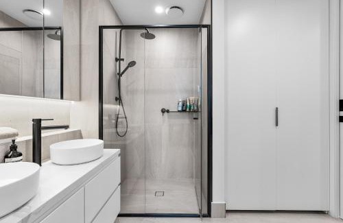 Chadstone Apartment | Malvern East Elegant Cosy Nest