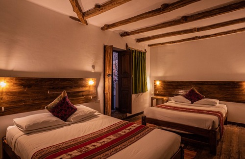 Urubamba Hotel | MAMA GREEN Eco Lodge & Permaculture Farm